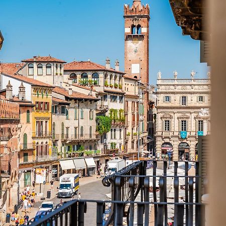 Hoomee Piazza Erbe Apartment Верона Екстериор снимка