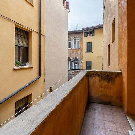 Hoomee Piazza Erbe Apartment Верона Екстериор снимка